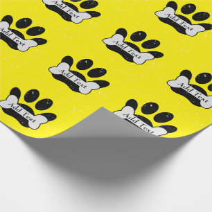 Noodlijdende hond pow print en bot op geel cadeaupapier