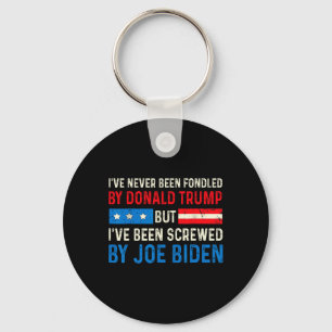 Nooit door Trump in de war gebracht, maar Biden ve Sleutelhanger