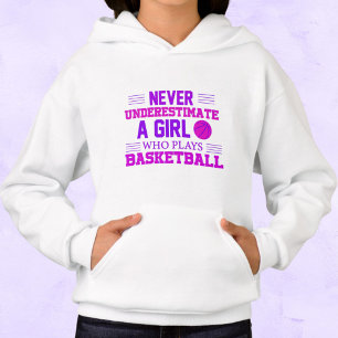 Nooit een meisje onderschatten dat Basketball spee