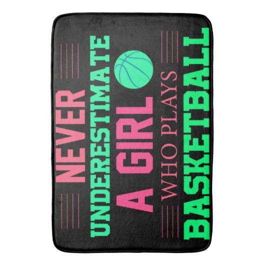 Nooit een meisje onderschatten dat Basketball spee Badmat (Voorkant Verticaal)