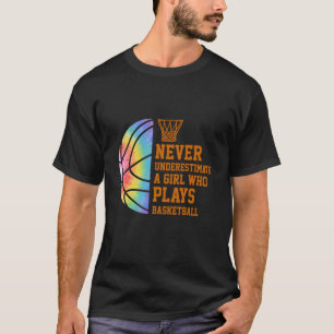 Nooit een meisje onderschatten dat Basketball spee T-shirt