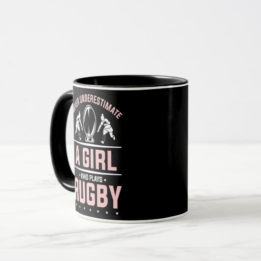 Nooit een meisje onderschatten dat Rugby speelt Mok (Voorkant links)