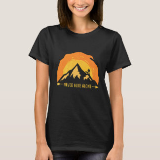 Nooit eenmalig Dog-eigenaar van Dog Hiking hechten T-shirt