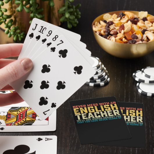 Nooit meer met een Engelse leraar gebruiken we woo Pokerkaarten (Insitu)