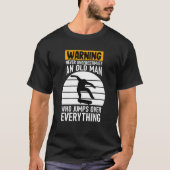 Nooit onderschatten en oud Man Skateboard Skatebo T-shirt (Voorkant)