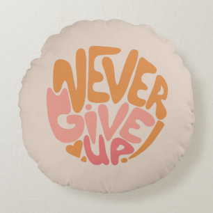 Nooit opgeven - Blush Pink en Sinaasappel Motivati Rond Kussen