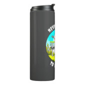 Nooit te oud om te schijfgolf | Skeletgooien Thermosbeker (Gedraaid links)