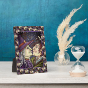 NOOIT TE OUD VOOR ROMANCE, HEKS & WARLOCK IN LIEFD FOTOPLAAT