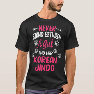 Nooit tussen een meisje en haar Koreaanse indo sta T-shirt
