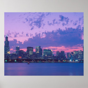 Noord-Amerika, VS, IL. Chicago skyline bij schemer Poster