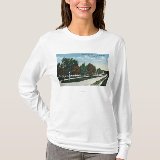 Noordelijk Uitzicht van Bradley Street T-shirt (Voorkant)