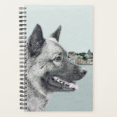 Noors Elkhound bij Village Painting - Dog Art Planner (Voorkant)