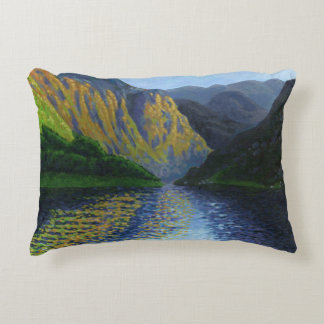 Noorse fjord nadert zonsondergang accent kussen