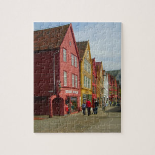 Noorwegen, Bergen, beschilderde huizen aan de voor Legpuzzel