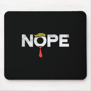 Nope Anti-Trump Rode Stropdas Pruik Stop Donald Tr Muismat