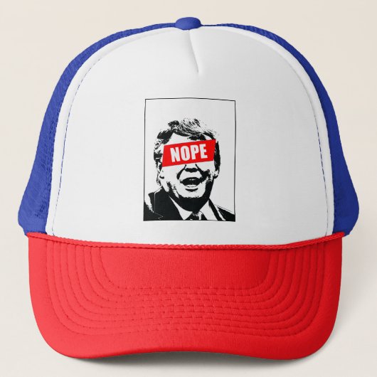 "Nope" to Trump Trucker Hat Pet (Voorkant)