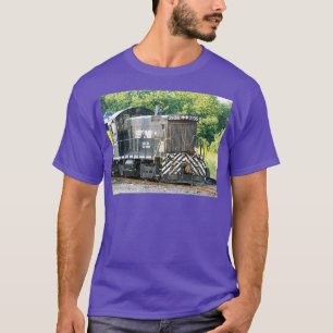 Norfolk Southern Railroad Locomotive SW1001 2105 T-shirt