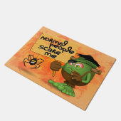 'Normale mensen schrikken me' Frankenstein karakte Deurmat (Schuin)