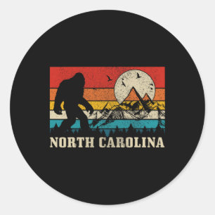 North Carolina Bigfoot Vintage Bergen Wandelen Ca Ronde Sticker