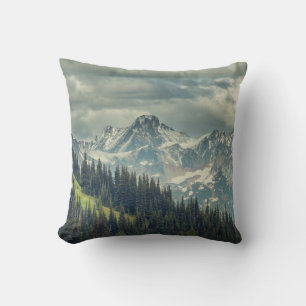 North Cascade: Majestic Mountain Peak. Kussen