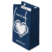 Nos cœurs 8 bits dans un sac cadeau marine (Dos Angle)