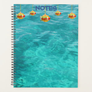 Notes de l'océan bleu avec poisson