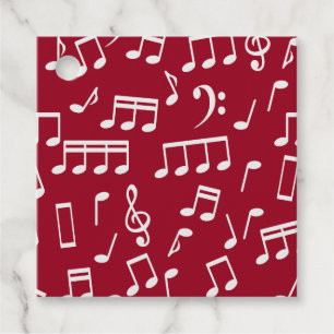 Notes de musique blanche sur les étiquettes cadeau