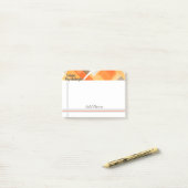 Notes de post-it de dessin géométrique de (Sur un bureau)