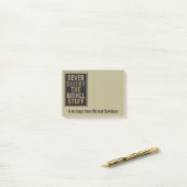 Notes de post-it faites sur commande de motivation (Sur un bureau)