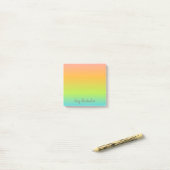 Notes de post-it Ombre Pastel Rainbow personnalisé (Sur un bureau)