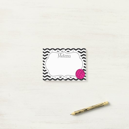 Notes de post-it roses de monogramme de Chevron de (Sur un bureau)