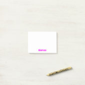 Notes Fuchsia Post-It (Sur un bureau)