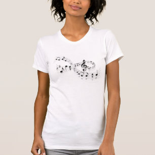 Notes musicales sur un T-shirt de ligne de