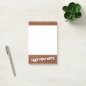 Notes personnalisées Post-it® sur mur en briques (Bureau)