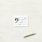 Notes post-it de Clé de basse (rimes de ligne) (Sur un bureau)