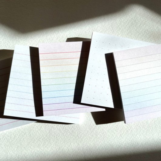 Notes post-it de la règle de point Rainbow