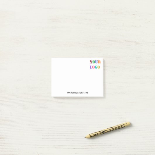 Notes Post-it® de l'entreprise sur le logo commerc (Sur un bureau)