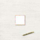 Notes post-it des Motifs de fleurs rose et jaune (Sur un bureau)
