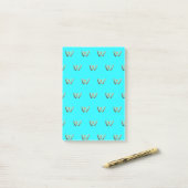 Notes post-it du Motif papillon (Sur un bureau)