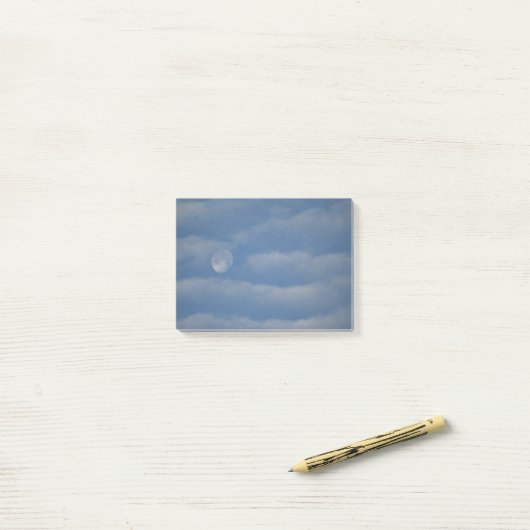 Notes post-it lune (Sur un bureau)