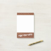 Notes Post-it® personnalisées avec un mur de briqu (Sur un bureau)