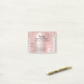 Notes Post-it® sur le rendez-vous des ongles (Sur un bureau)