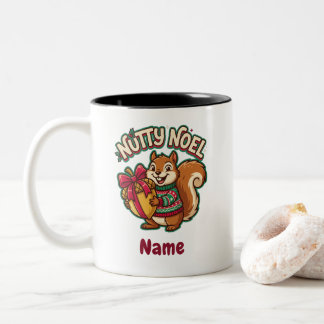 Notige Noel Eekhoorn Kerstmuts, Gepersonaliseerd Tweekleurige Koffiemok