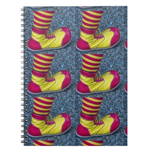 Notitieboek met rode of gele klauw (Voorkant)