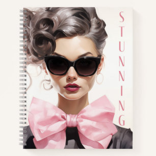 Notitieboek: Verbluffende Mode Model Roze Bow Notitieboek