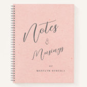 Notities & Musings Script Monogram Peach Pink Notitieboek (Voorkant)