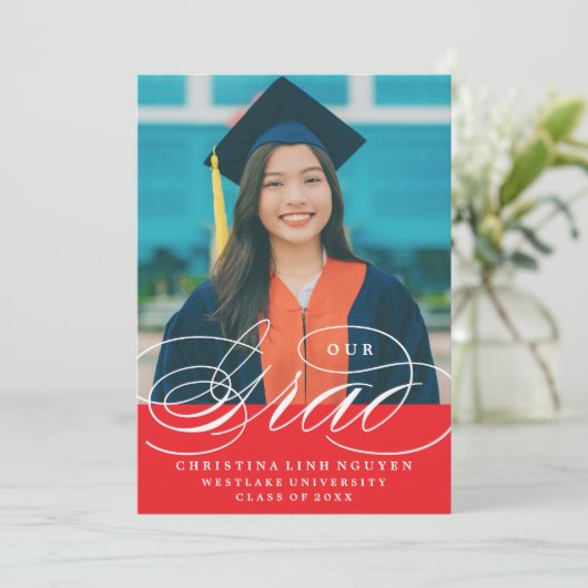 NOTRE ÉLÉGANT SCRIPT GRAD | CARTES D'INVITATION À  (Debout devant)
