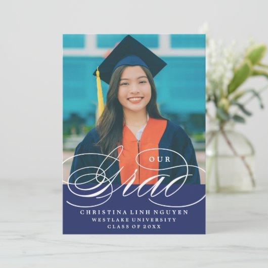 NOTRE ÉLÉGANT SCRIPT GRAD | CARTES D'INVITATION À (Debout devant)
