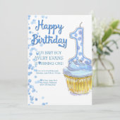 Notre garçon tourne une invitation bleue (Debout devant)