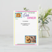 Notre menu personnalisé de restaurant (Debout devant)